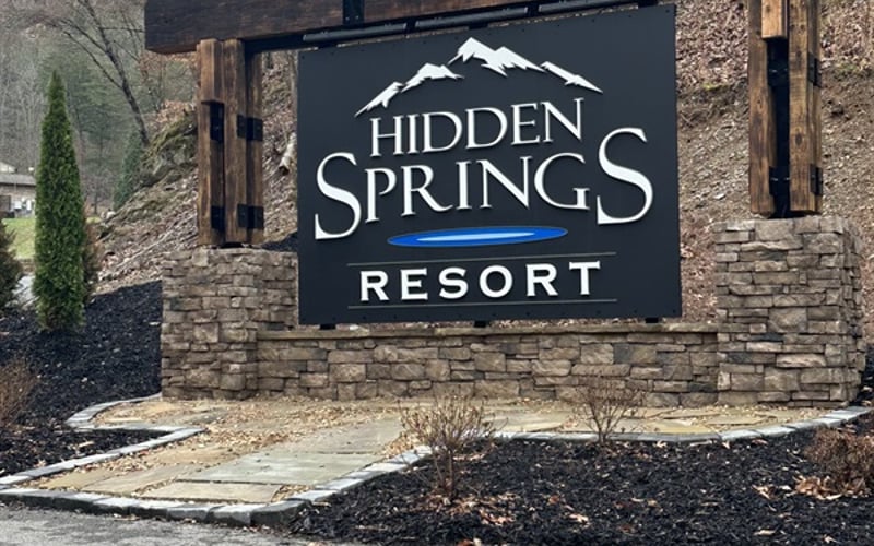 Hidden Springs resort is a beautiful and well-maintained community of cabins, nestled in the Smoky Mountains.  The resort is safe and serene, while still being close to Dollywood, Pigeon Forge Parkway, LeConte Center and Great Smoky Mountain Park. 